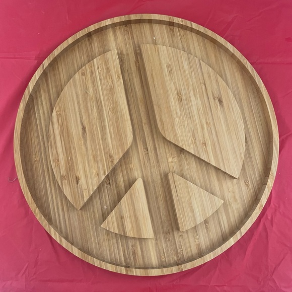 NATURAL LIFE Hippie Boho Bamboo Wood Charcuterie Serving Board Peace Sign NWT - Picture 7 of 16